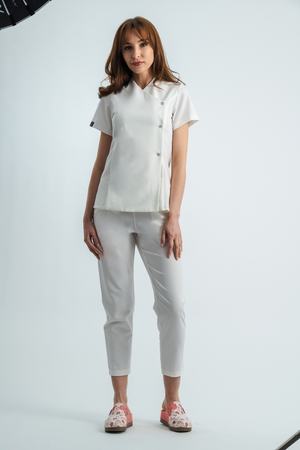Модел Lilia WHITE