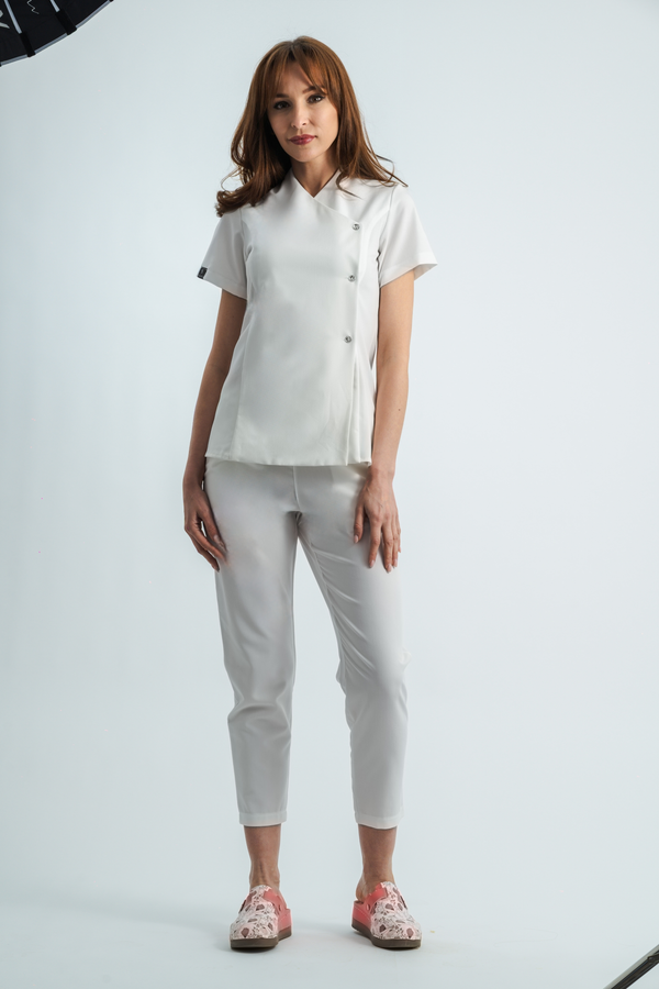 Модел Lilia WHITE