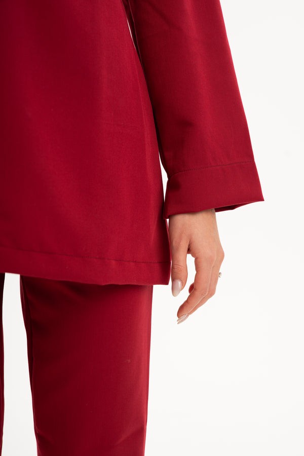 Модел Амина BORDEAUX